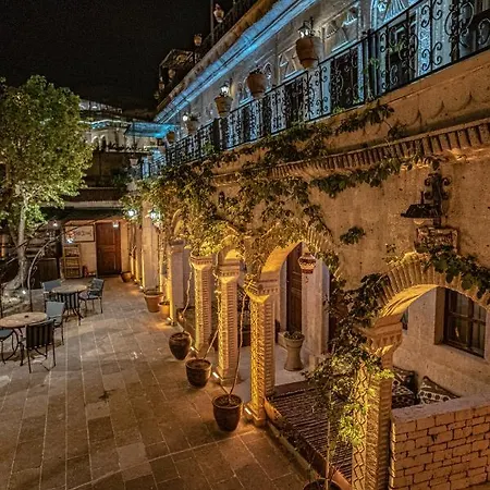 Hotel House