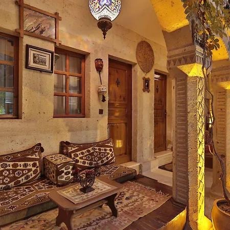 House Hotel